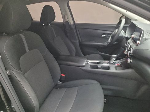 Used 2025 Nissan Sentra SV FWD image 21