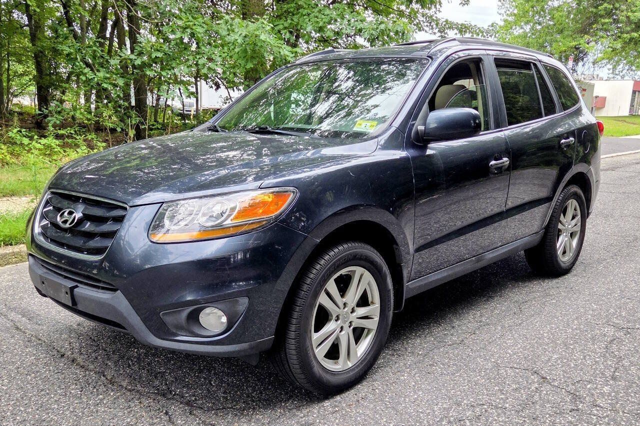 Used 2011 Hyundai Santa Fe Limited AWD/4WD image 1