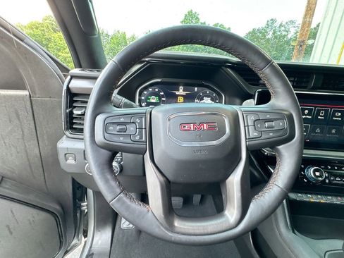 Used 2023 GMC Sierra 1500 AT4 w/ AT4 Premium Package AWD/4WD image 16