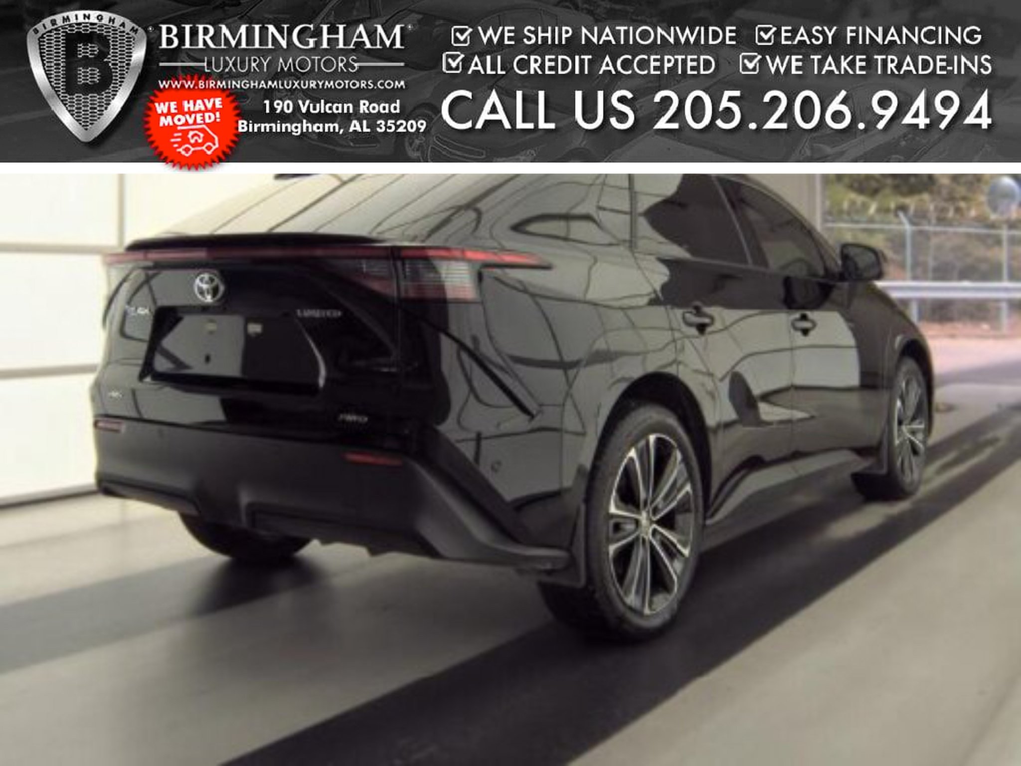 Used 2025 Toyota bZ4X AWD image 2