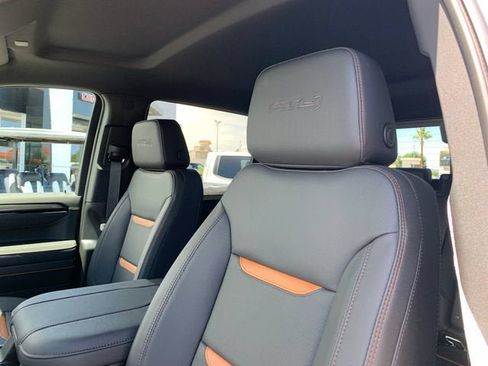 New 2026 GMC Sierra 1500 AT4 w/ Technology Package AWD/4WD image 21
