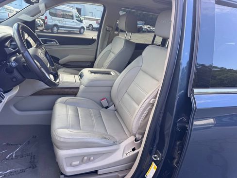 Used 2019 GMC Yukon XL Denali w/ Denali Ultimate Package AWD/4WD image 22