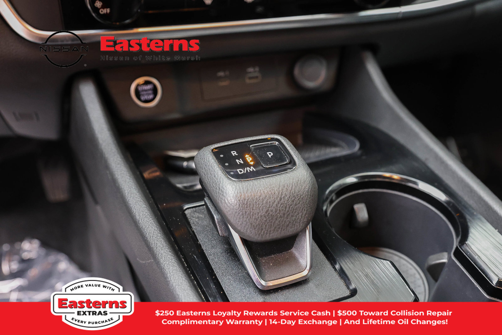 Used 2023 Nissan Rogue S AWD/4WD image 13