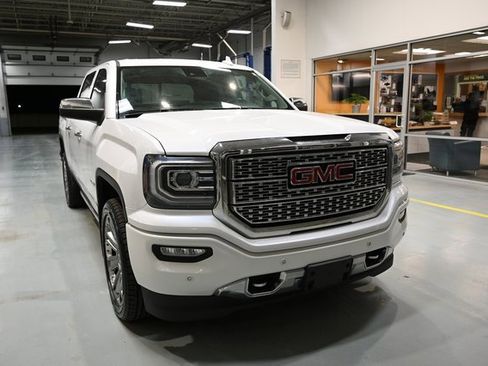 Used 2017 GMC Sierra 1500 Denali image 3