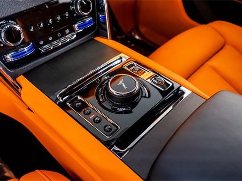 Used 2023 Rolls-Royce Cullinan image 46