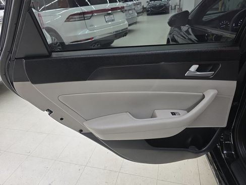 Used 2016 Hyundai Sonata Sport FWD image 13