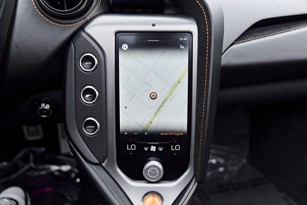 Used 2025 McLaren 750S Spider RWD image 73