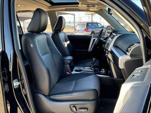 Used 2024 Toyota 4Runner SR5 Premium image 9