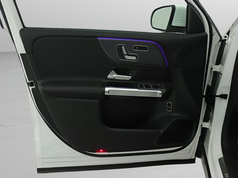 Certified 2026 Mercedes-Benz GLB 250 image 17