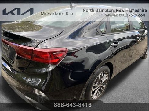 Used 2023 Kia Forte LXS w/ LXS Technology Package FWD image 4
