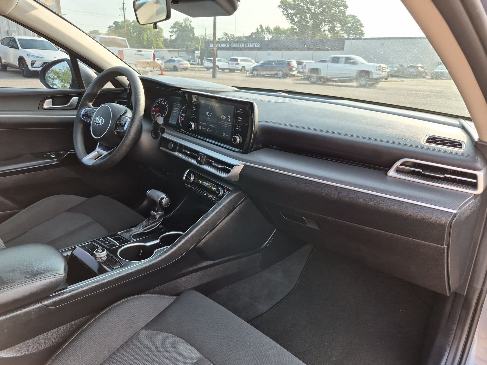 Used 2021 Kia K5 LXS FWD image 28