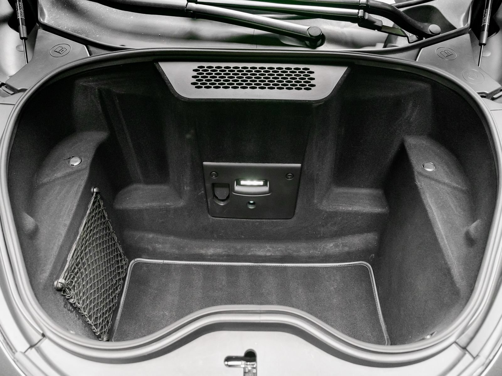Used 2017 McLaren 570S RWD image 41