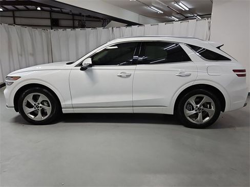 Used 2026 Genesis GV70 2.5T Select image 19