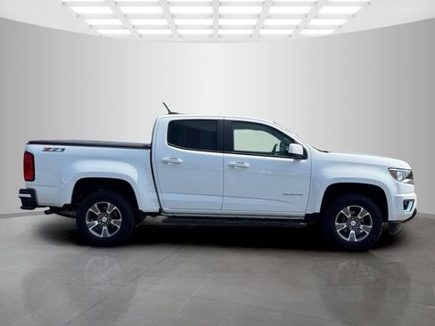Used 2017 Chevrolet Colorado Z71 AWD/4WD image 8