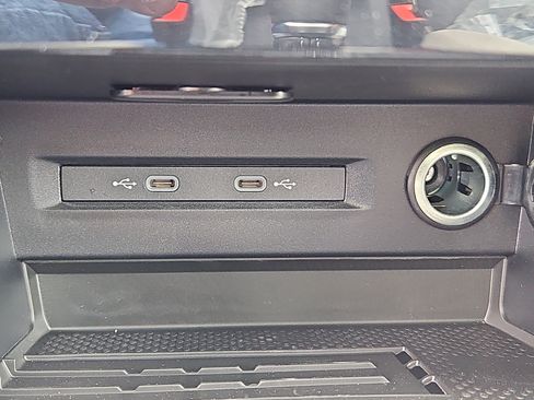 New 2026 Volkswagen Taos SE AWD/4WD image 12