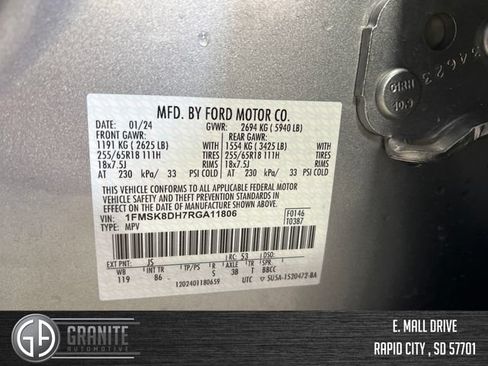 Used 2024 Ford Explorer XLT AWD/4WD image 25