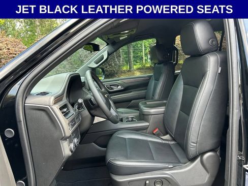 Used 2024 Chevrolet Tahoe LS RWD image 3