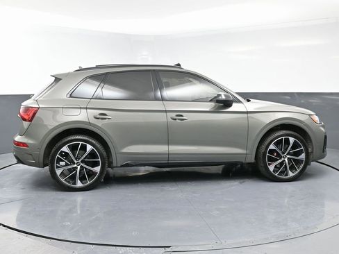 Used 2023 Audi SQ5 Prestige w/ Prestige Package image 6