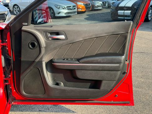 Used 2016 Dodge Charger R/T RWD image 27
