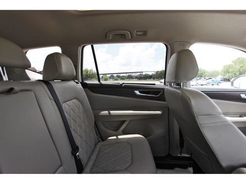Used 2024 Volkswagen Atlas SEL Premium R-Line AWD/4WD image 13