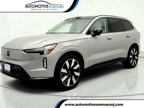 Used 2025 Volvo EX90 Ultra AWD/4WD image 1
