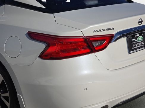 Used 2017 Nissan Maxima 3.5 SV w/ Interior Lighting Package image 36