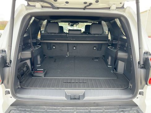 Used 2025 Toyota 4Runner Limited image 6