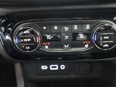 Used 2023 Buick Encore GX Select AWD/4WD image 32