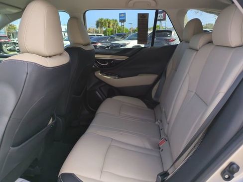 Used 2020 Subaru Outback Limited image 16