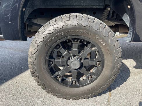 Used 2016 Ford F150 Lariat w/ Equipment Group 502A Luxury AWD/4WD image 14