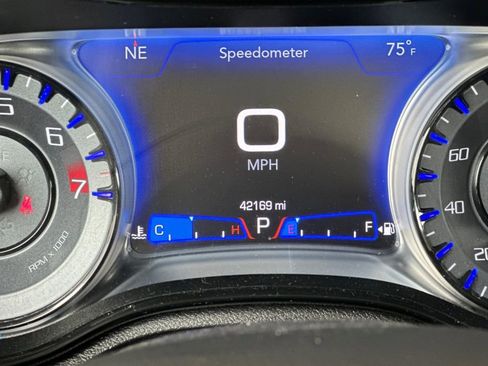 Used 2023 Chrysler 300 S image 22