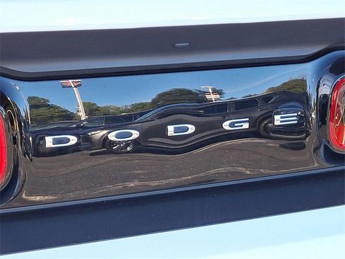 Used 2022 Dodge Challenger R/T w/ Plus Package image 29