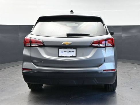 Used 2024 Chevrolet Equinox LS w/ Driver Confidence II Package FWD image 6