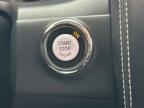 Used 2024 INFINITI QX80 Premium Select w/ Cargo Package AWD/4WD image 28