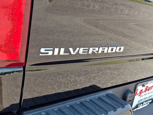 Used 2022 Chevrolet Silverado 1500 Custom Trail Boss AWD/4WD image 27