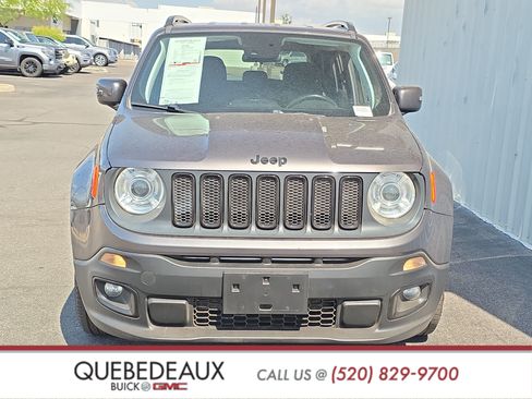 Used 2018 Jeep Renegade Altitude w/ Advanced Technology Group FWD image 2
