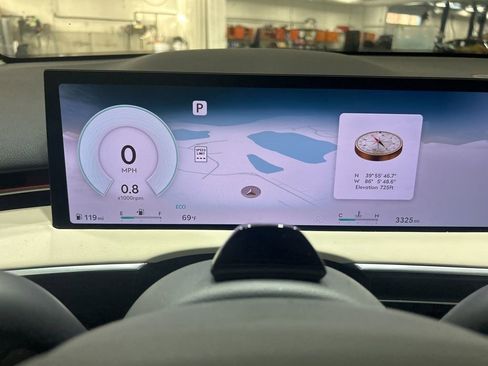 Used 2026 Genesis GV70 2.5T Advanced image 11