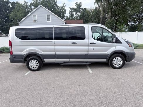 Used 2016 Ford Transit 350 XL RWD image 9