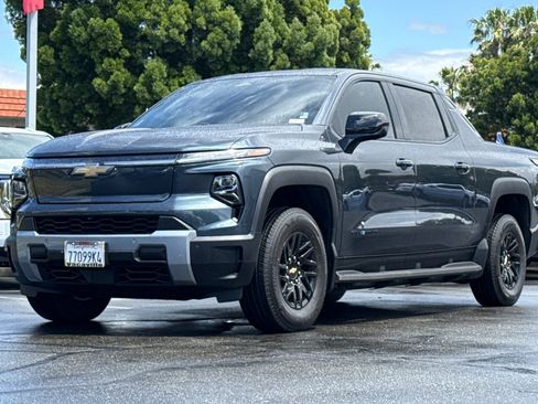Used 2026 Chevrolet Silverado EV LT AWD/4WD image 9