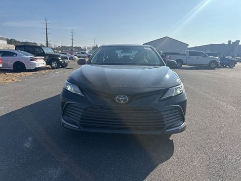Used 2024 Toyota Camry LE image 8
