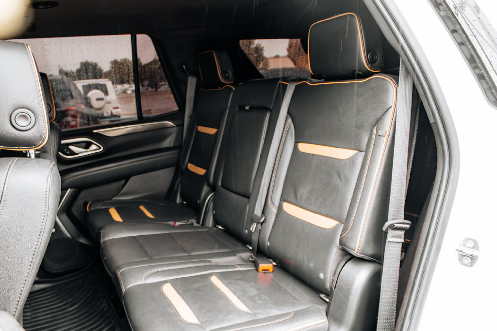 Used 2021 GMC Yukon AT4 w/ Technology Package AWD/4WD image 25