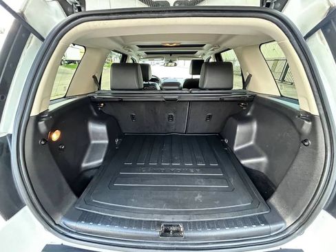Used 2014 Land Rover LR2 HSE AWD/4WD image 11