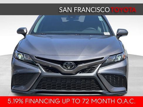 Certified 2022 Toyota Camry SE FWD image 8