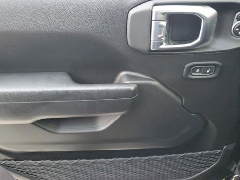 Certified 2023 Jeep Wrangler Rubicon image 22