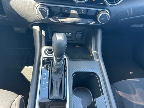 Used 2025 Nissan Sentra SV FWD image 36