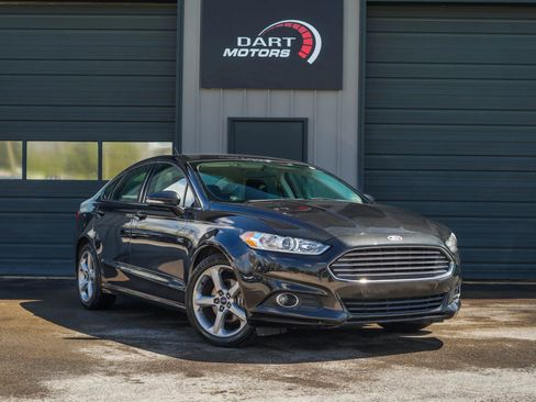 Used 2015 Ford Fusion SE w/ Equipment Group 201A FWD image 1