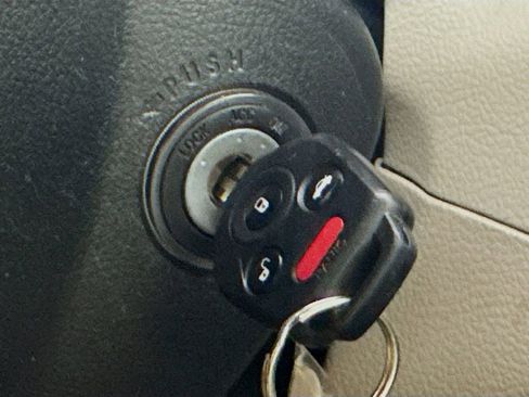 Used 2015 Subaru Crosstrek 2.0i Premium image 18