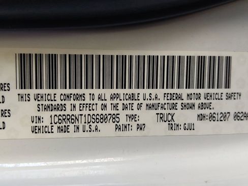 Used 2013 RAM 1500 Laramie w/ Convenience Group RWD image 33