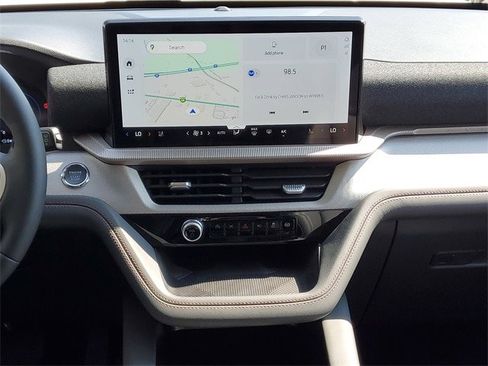 New 2025 Ford Explorer Active w/ Active Comfort Package image 35