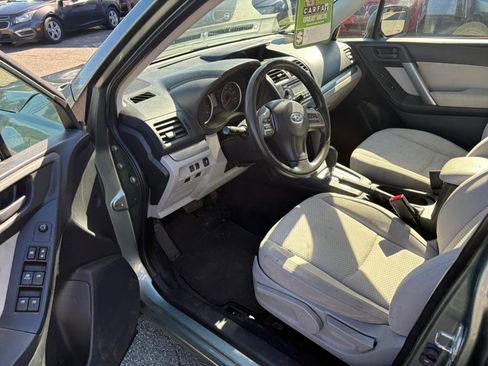 Used 2015 Subaru Forester 2.5i w/ Alloy Wheel Package image 5